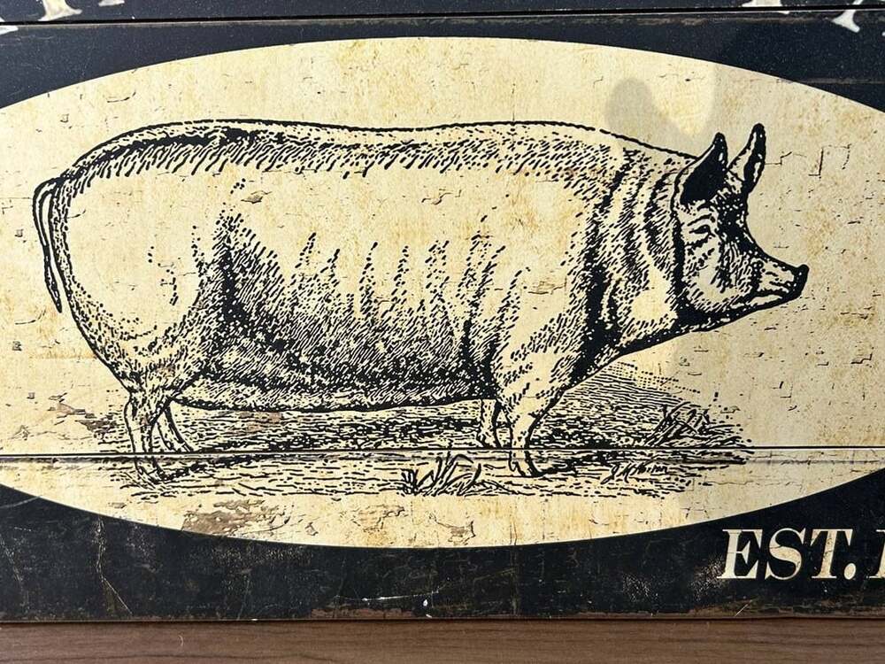 Creative Co-Op Carrington Farms Pig Wood Sign Primitive Farmhouse Wall Decor - Picture 3 of 5